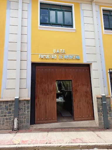 Facultad de Medicina UATF - Foto 4
